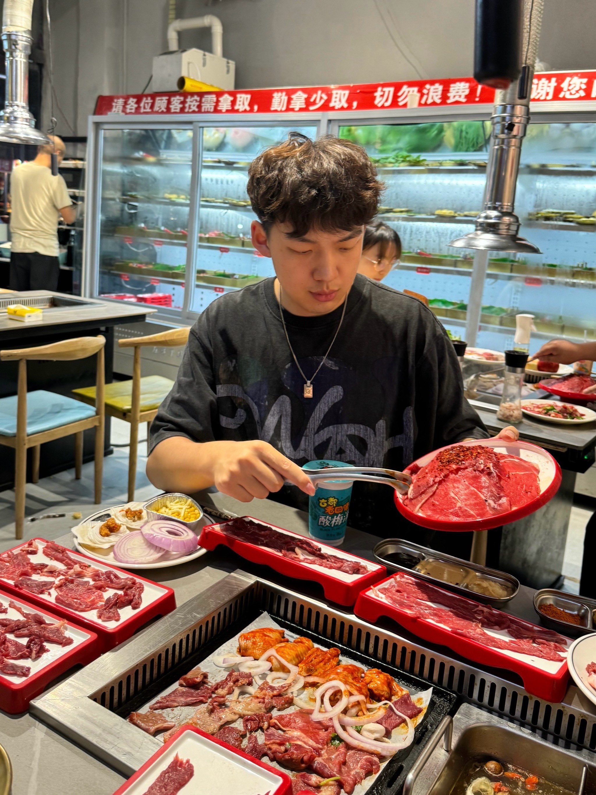 附近烤涮一体自助餐厅图片