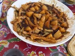 -何适山庄 ·可团建(水长城P2停车场店)