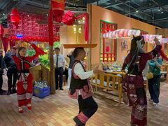 -老滇山寨•云南特色菜•地方菜•民族风情歌舞表演(金碧店)