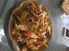 景洪阿苗土菜馆-纳兰傣雀傣味餐厅