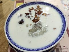 -广信牛奶甜品世家(台东店)