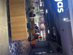 -Wagas沃歌斯(百盛优客店)