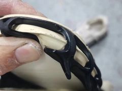 -京伟修鞋洗鞋奢侈品皮具护理店