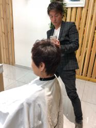 -LA BELLEZA倍丽莎美发沙龙