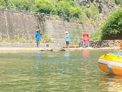 -仙人谷漂流景区