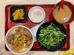 温泉蛋牛丼-食其家·牛丼咖喱(太阳宫店)