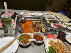 -海底捞火锅(曹安公路店)