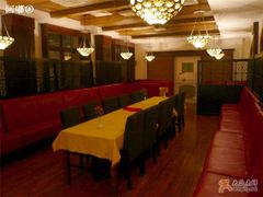 卡座-申德勒加油站餐厅(三里屯北小街店)