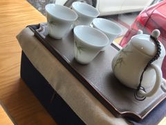 -翔龙茶文化酒店(汉中高铁站万邦旗舰店)