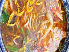 状元过桥米线-榴乡缘云南蒙自菊花过桥米线