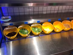 自助调料区-蛙一刀·麻椒鱼火锅(金仙桥店)