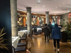 -八府香鸭·啫啫煲(华山路店)