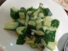 拍黄瓜-管氏翅吧(护国寺店)