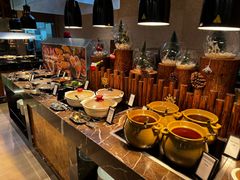 -广州万富希尔顿酒店-感趣自助餐厅·生蚝海鲜刺身