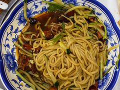 -九妹农家大铁锅东北菜(江湾店)