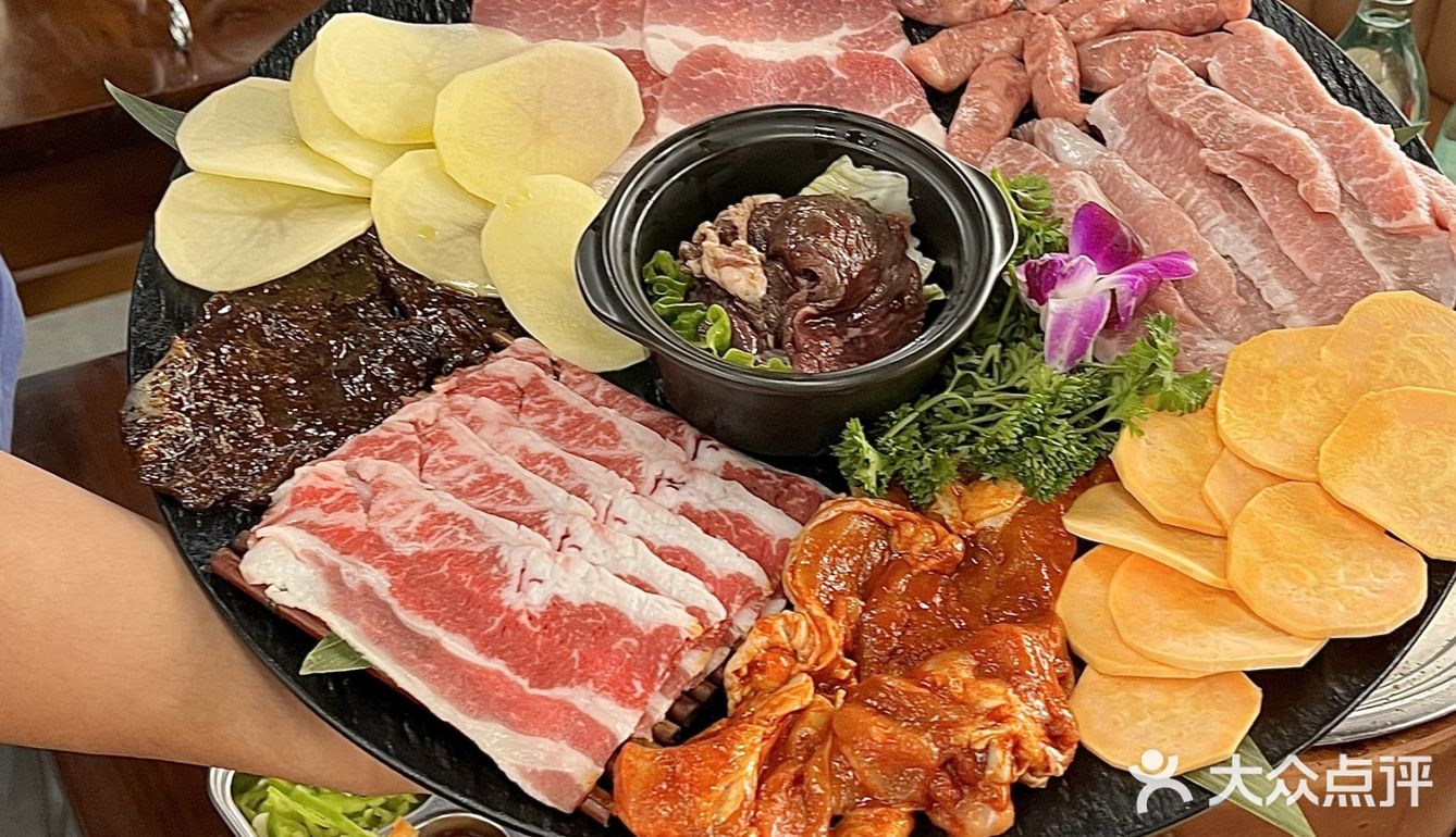 郑州烤肉界的天花板！按头推荐现烤活鳗鱼