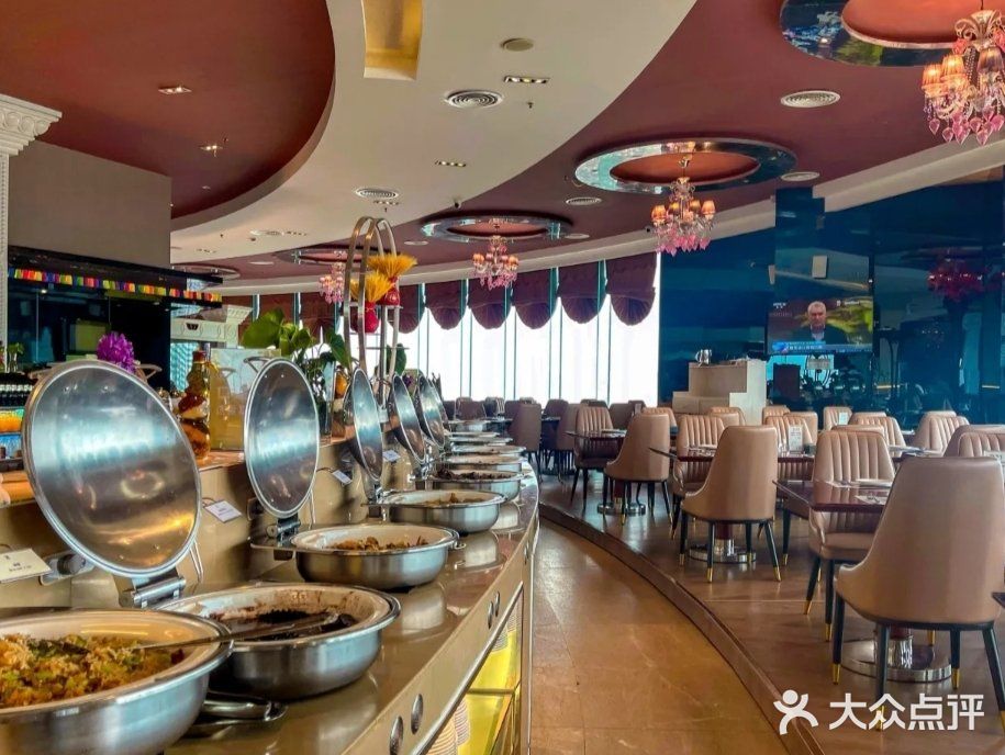 荣誉国际酒店-云顶旋转餐厅自助取餐区图片