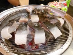 -围炉肉舍•炭烤活鳗•丹东海鲜烤肉(步行街店)