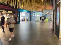 -星巴克(上海虹桥新天地二店)