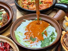 -有红鸡毛店·砂锅菜(抚琴夜市店)
