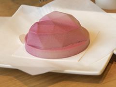 粉爱草莓甜心蛋糕-星巴克臻选(上海虹桥新天地三店)
