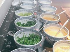 -牛满溢·自助潮汕鲜牛肉火锅(龙汇路店)