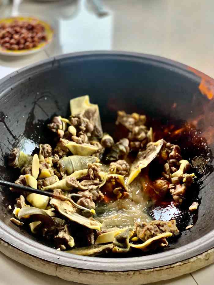 一家亲小锅台(二环东路店)-"一家亲小锅台是马路边上一家很不显眼的