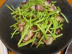 -莲餐厅·湖北菜·潜江小龙虾店(愚园路店)