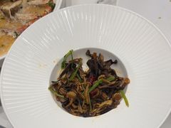 -新丁香海鲜酒店(银海商贸城店)