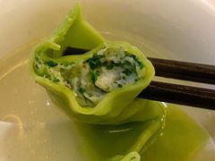 刀鱼馄饨-新镇江酒家(南京西路店)