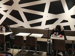 -麦当劳(汉口火车站候车室店)