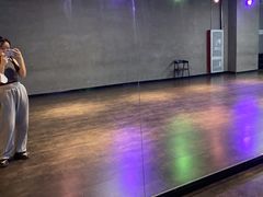-零下舞度·街舞连锁机构(万科中心店)