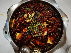 -乡土特色.冷锅鱼.牦牛肉汤锅