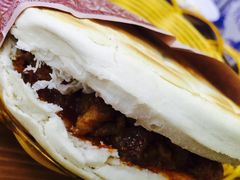 岐山臊子肉夹馍-八亩沟擀面皮(西安首店)