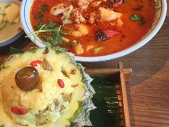 -云海肴·汽锅鸡·云南菜(天山百盛优客店)