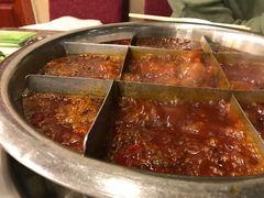 九宫格-朱氏胖子烂火锅(洪崖洞店)