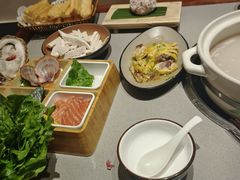 -四点金粥底火锅(沂州里店)