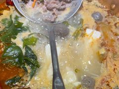 -洱火云南酸菜牛肉火锅(石景山当代商城店)