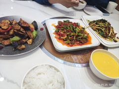 -钟记陕南菜·煎锅鱼(红专南路店)