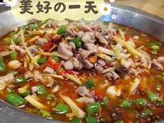 -兔行天下-鸿鹤鲜锅兔(中海国际店)