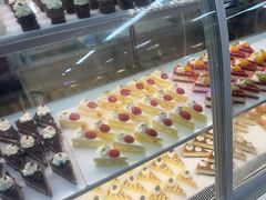 -四囍码头海鲜烧烤自助火锅(外滩南京东路悦荟广场店)