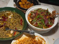 辣椒炒肉-初蓉丨遇见新川菜(亲贤街荣耀店)