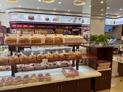 -红宝石·鲜奶小方·海派西点房(南丹店)