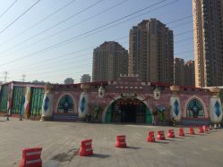 -维佳童话镇演出现场(徐东店)