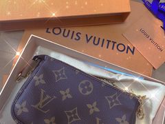 -LV路易威登(德基广场店)