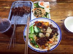 肉臊子干拌面-老白家面馆(测绘东路总店)