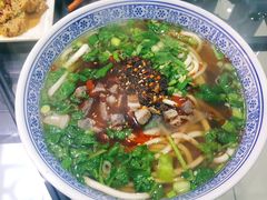 -牛壹品牛肉拉面(东风路店)