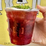 可以把曲奇沾着奶泡喝搅拌一下味道更嗲！