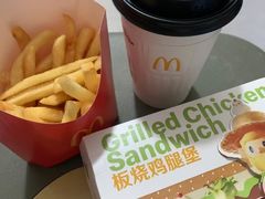 -麦当劳(江滨北路得来速餐厅)