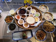 -包整·丝娃娃(一览甲秀楼风景店)